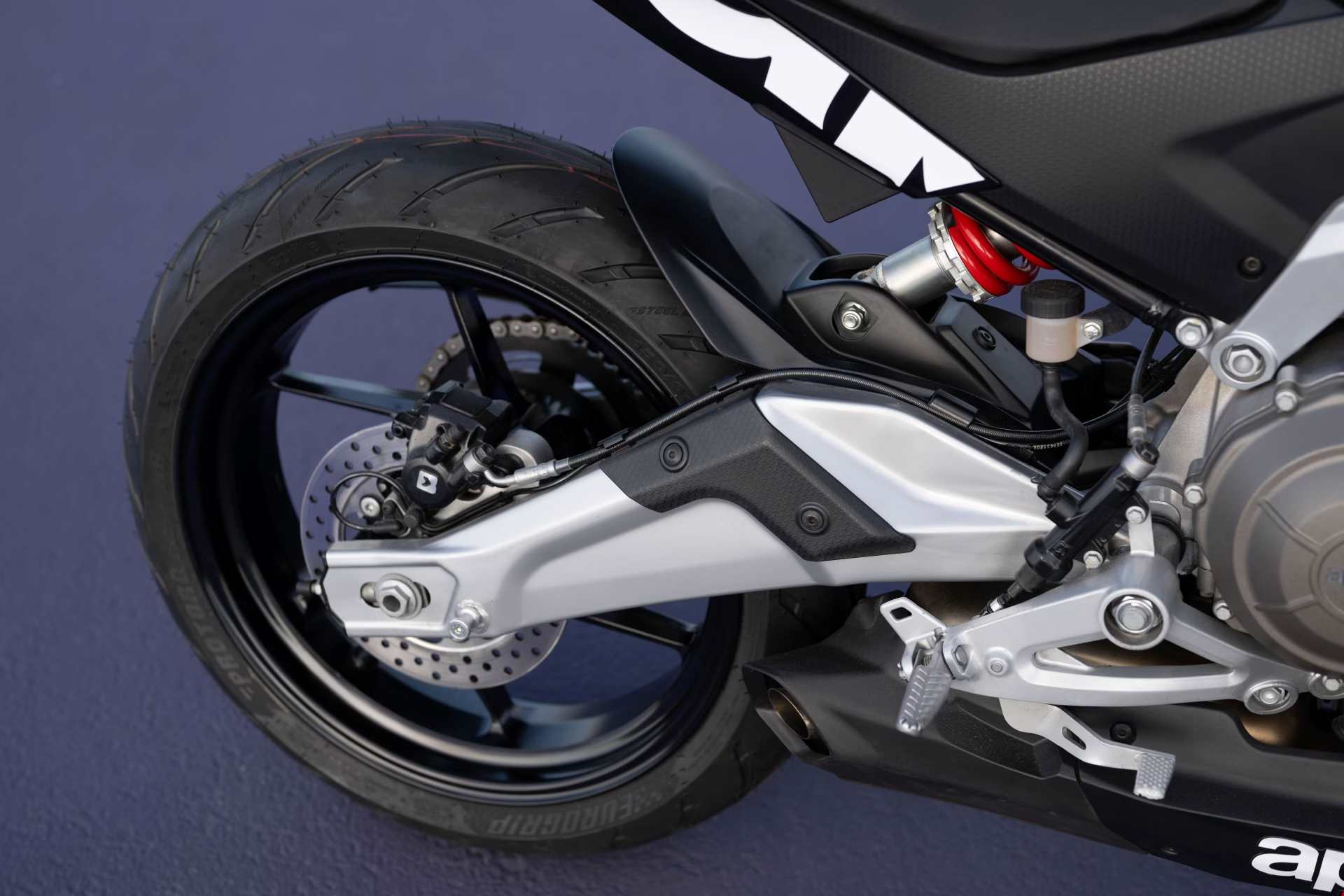 Aprilia_RS457_wall-image_1920x1280_replica_3
